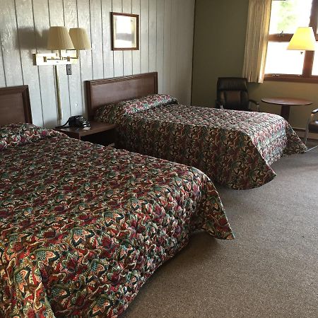 Colonial Hotel-Motel Buckhannon Buitenkant foto